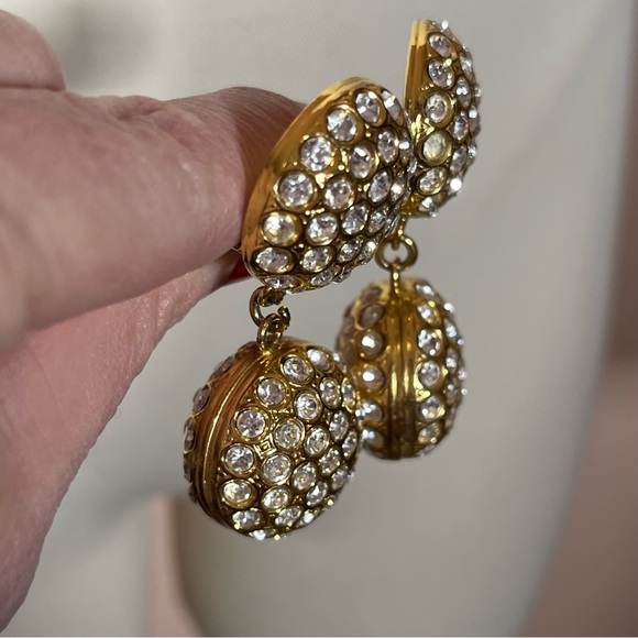 Vintage 80 90 Retro Gold Maximalism Rhinestone Oversized Clip Earrings - Picture 11 of 15
